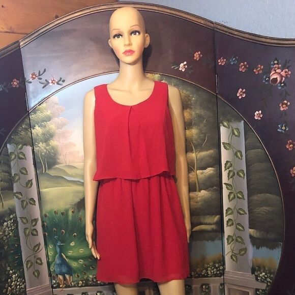 Sweet Storm Woman’s Red Lace MIDI Dress M NWOT - Picture 2 of 9